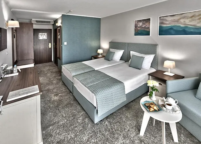 Хотел интерхотел