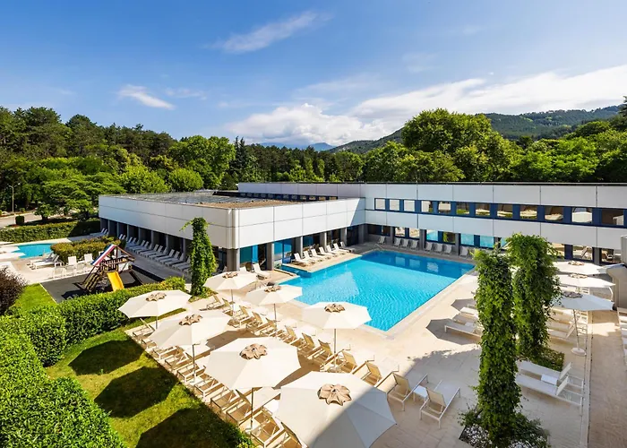 Хотел интерхотел